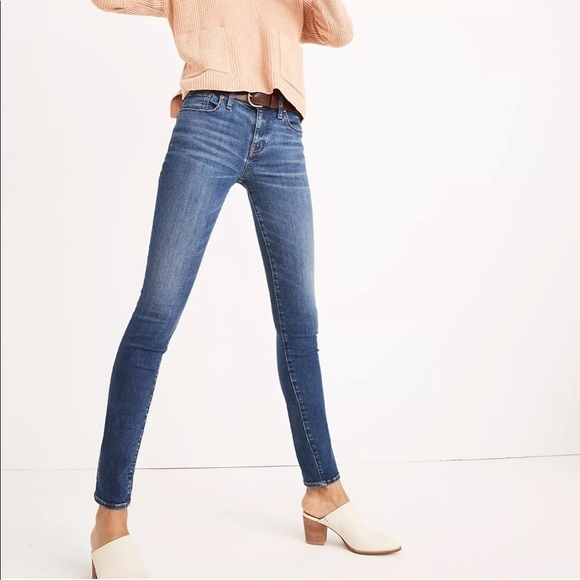 Madewell 8” Skinny Jeans in Ames Wash - Picture 1 of 9